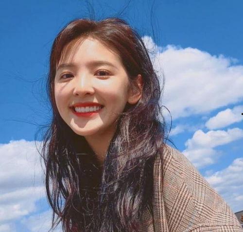 网红大瓜搜索 赵露思个人资料,从网红大瓜到影视新星，揭秘她的成长之路